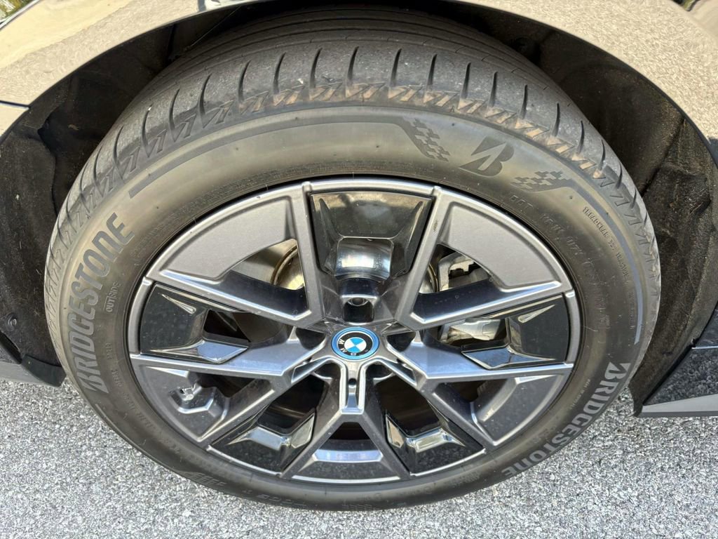 Certified 2023 BMW i4 eDrive40 w/ Premium Package image 10