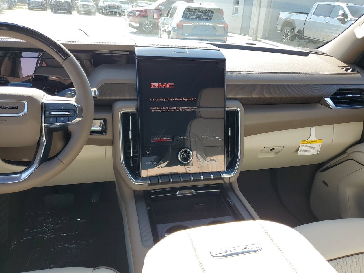 New 2026 GMC Yukon XL Denali w/ Denali Reserve Package RWD image 14