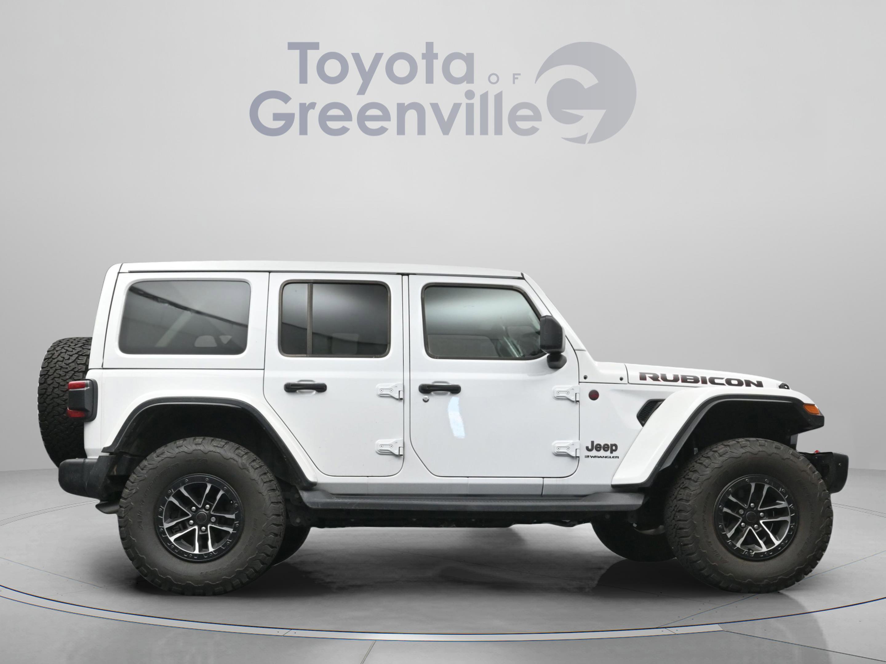Used 2025 Jeep Wrangler Unlimited Rubicon AWD/4WD image 17