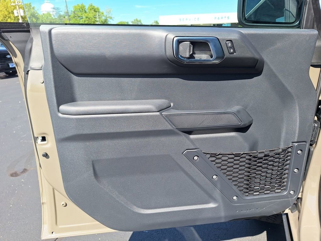 New 2025 Ford Bronco Badlands w/ Sasquatch Package image 2