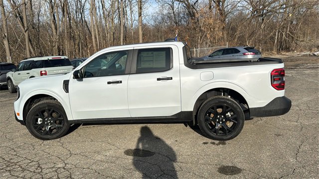 Certified 2025 Ford Maverick XLT w/ XLT Luxury Package image 5