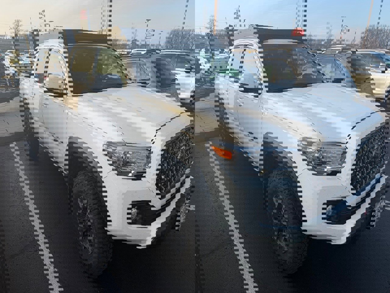 Certified 2019 Toyota Tacoma TRD Off-Road image 1