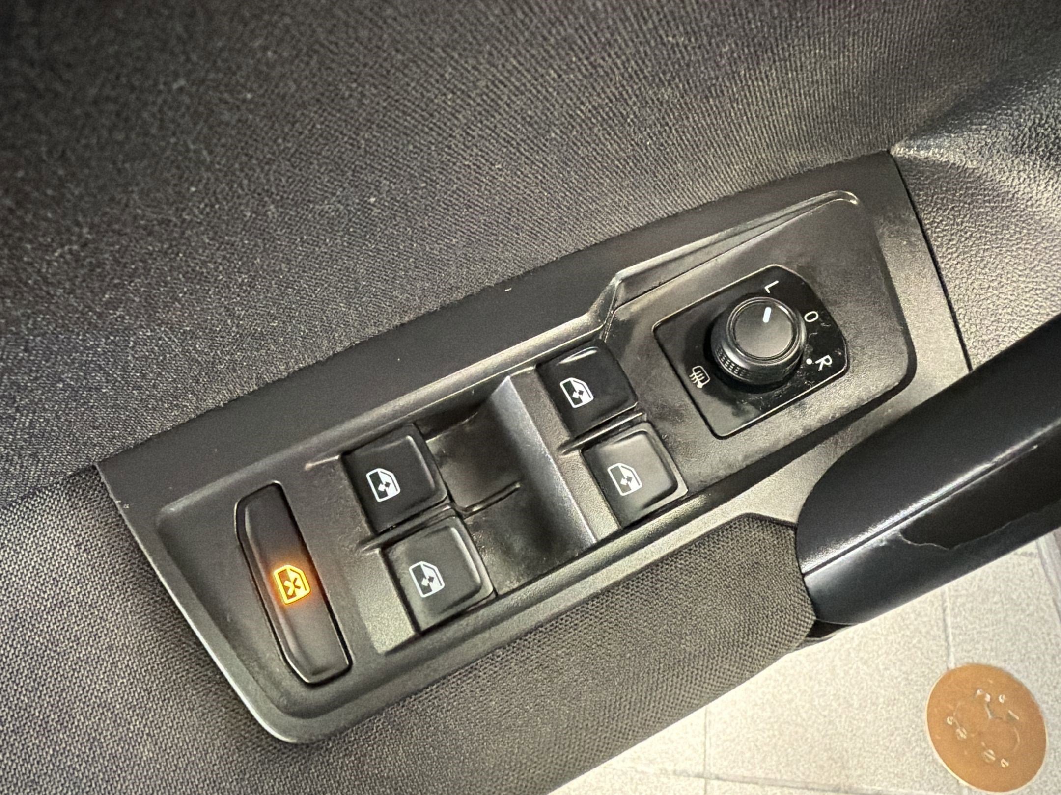 Used 2019 Volkswagen Tiguan S w/ Driver Assistance Package image 13