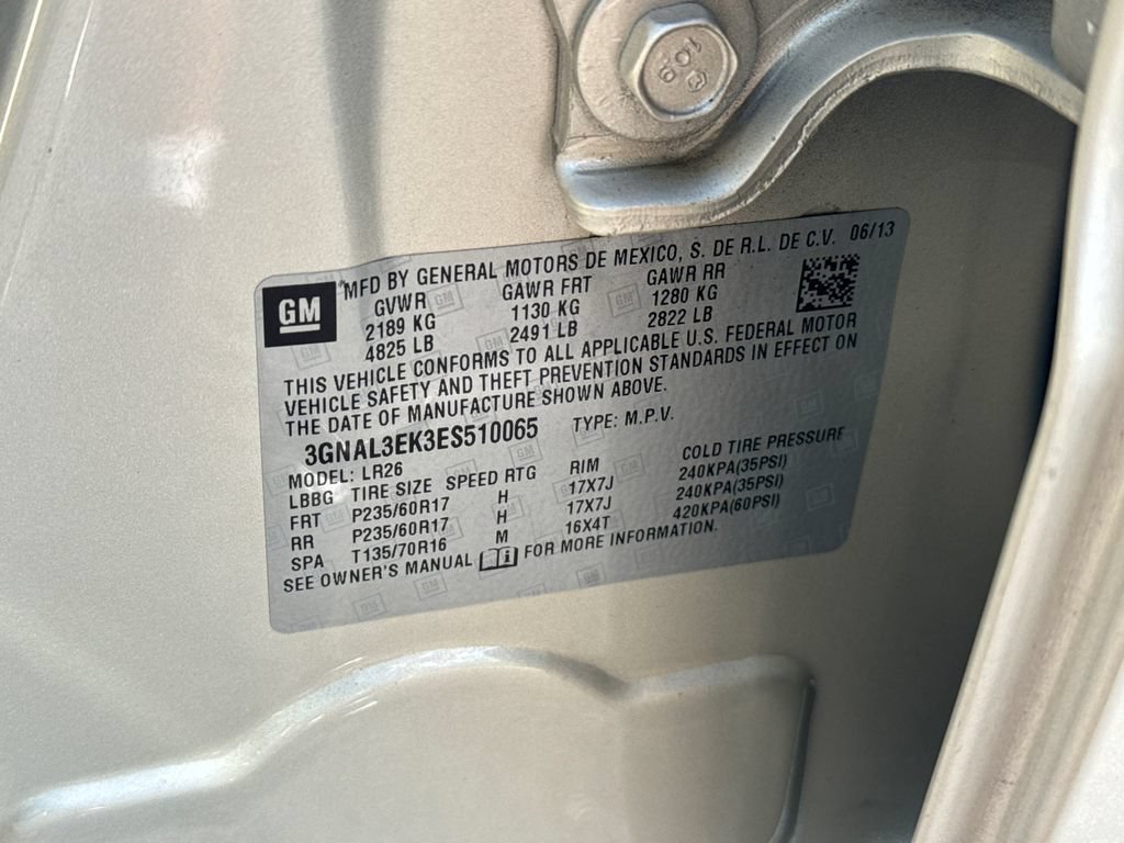 Used 2014 Chevrolet Captiva Sport LT FWD image 25