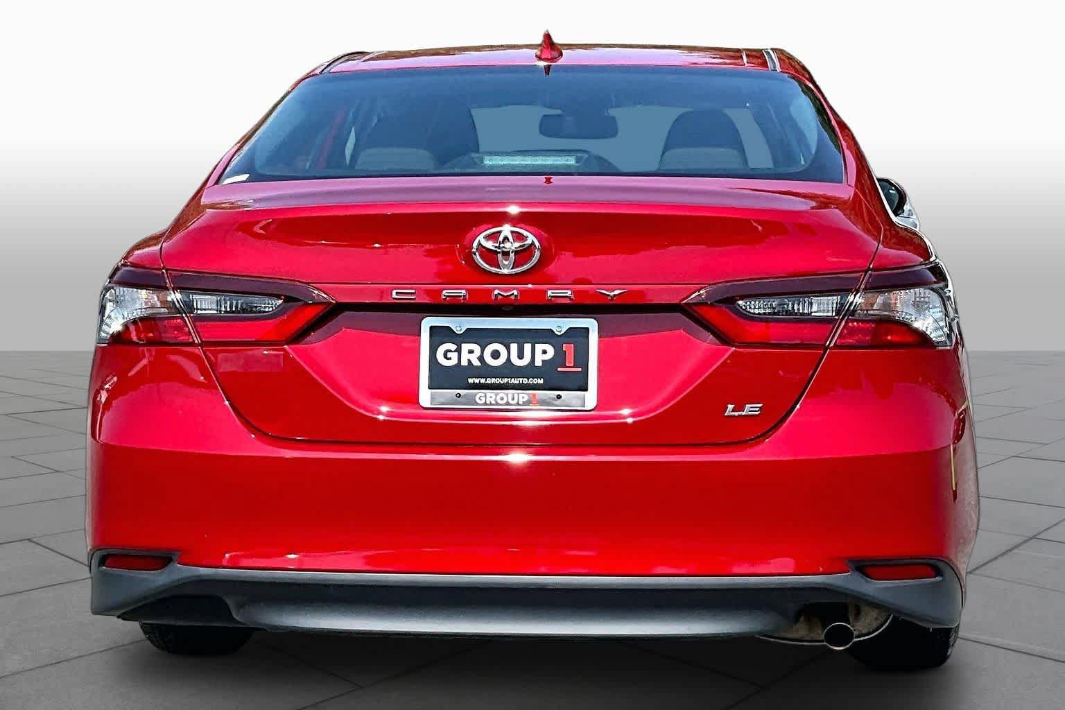 Used 2023 Toyota Camry LE w/ Convenience Package FWD image 5