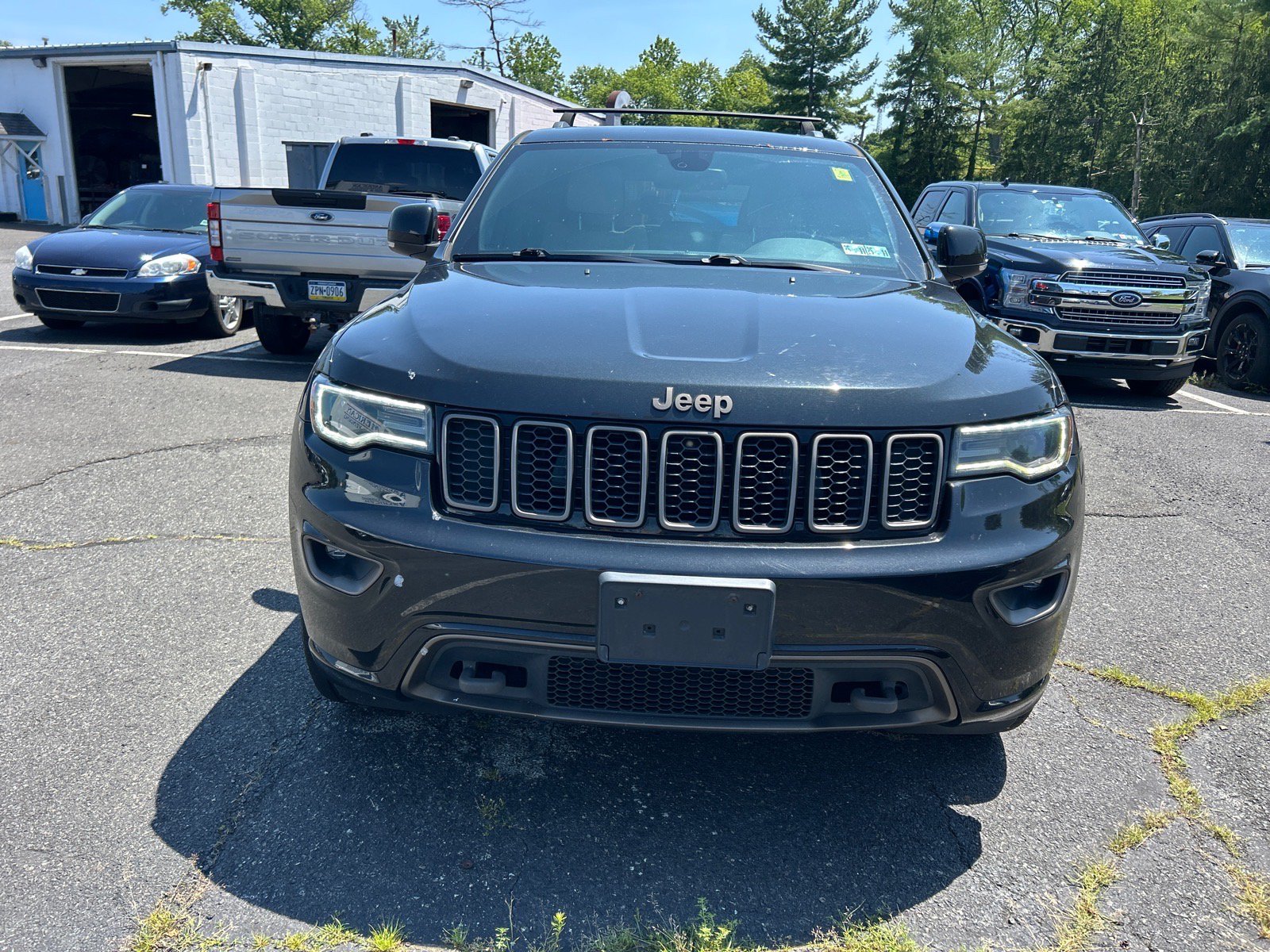 Used 2016 Jeep Grand Cherokee Limited 75th Anniversary AWD/4WD image 2