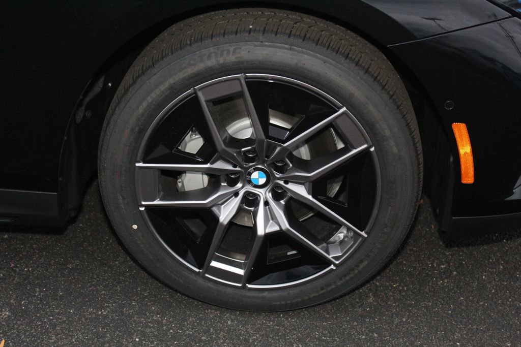 Used 2026 BMW 530i xDrive w/ Premium Package AWD/4WD image 12