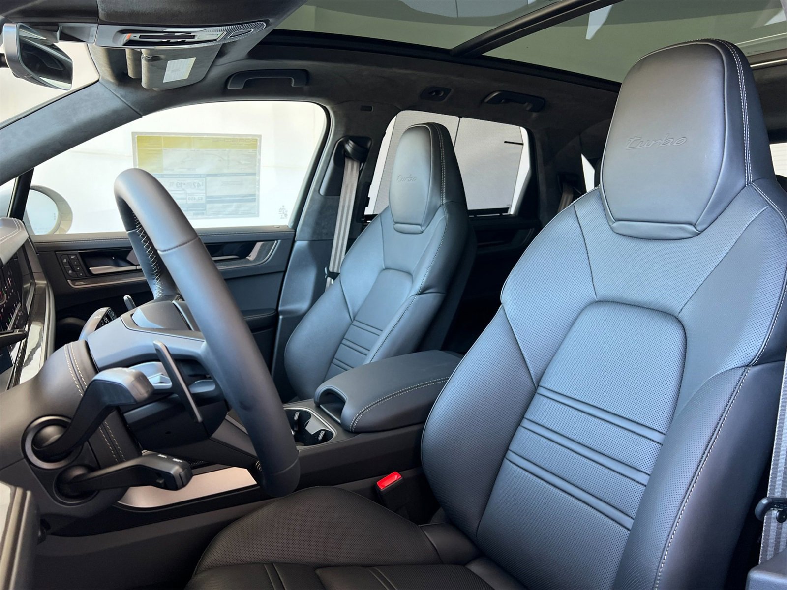 New 2025 Porsche Cayenne Turbo image 5