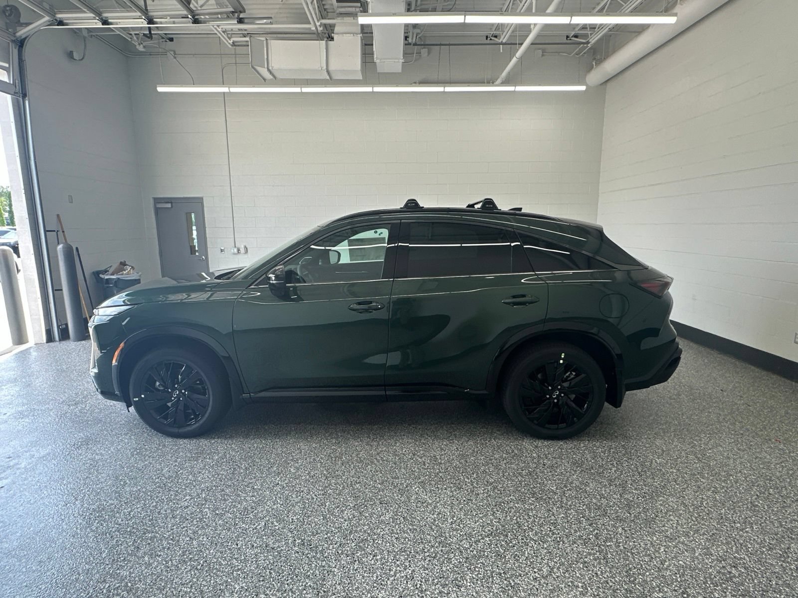 New 2027 INFINITI QX65 Sport w/ Cargo Package AWD/4WD image 6