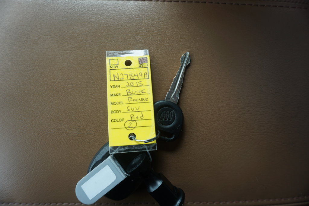 Used 2015 Buick Enclave Leather AWD/4WD image 33