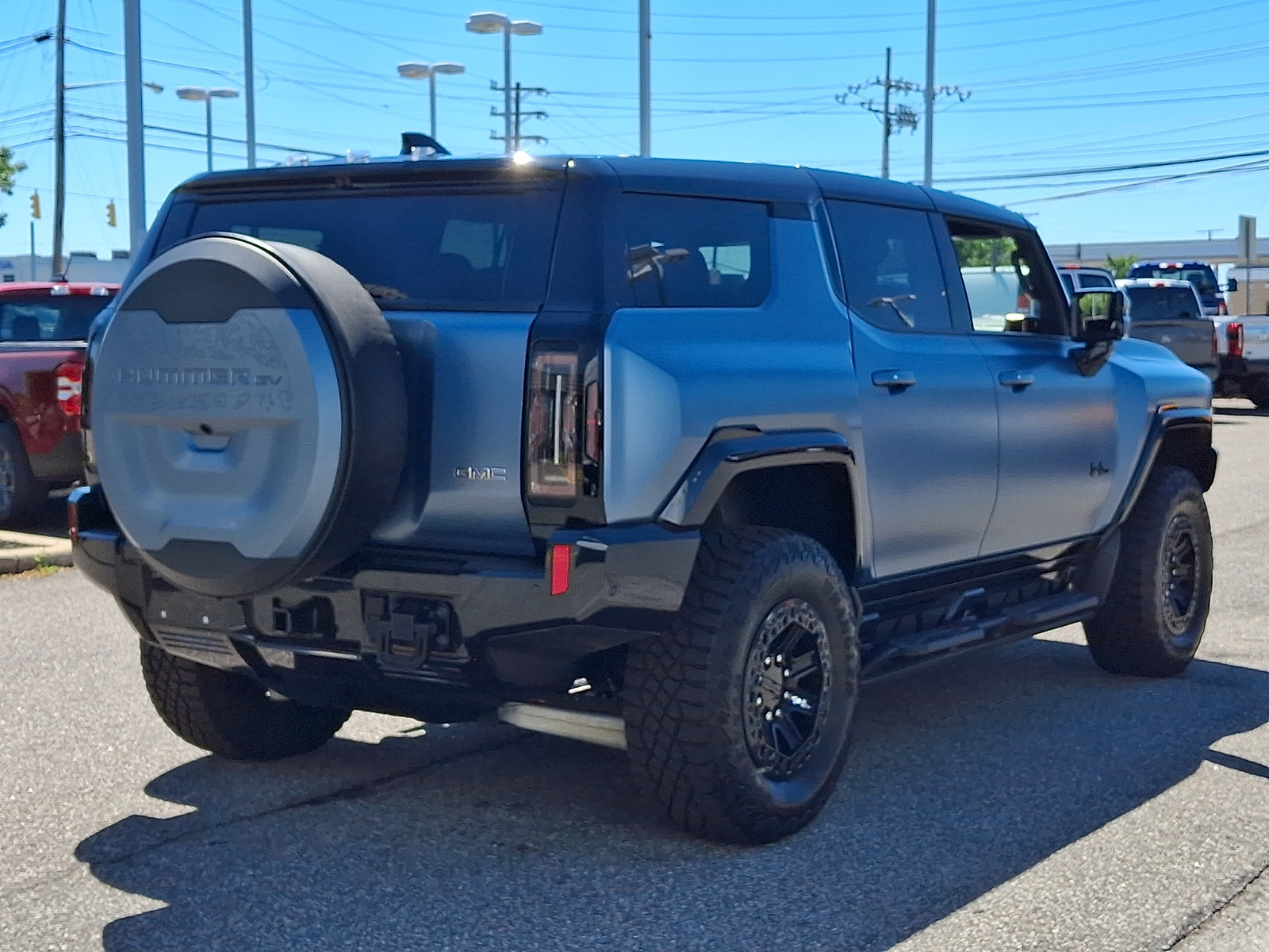 Used 2024 GMC Hummer EV 3X w/ Omega Edition AWD/4WD image 11