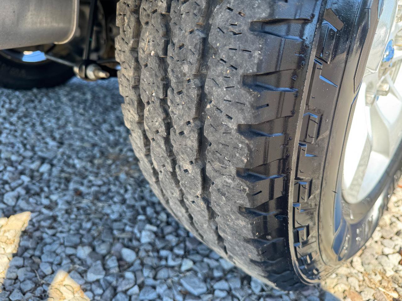 Used 2021 RAM 1500 Classic SLT RWD image 15