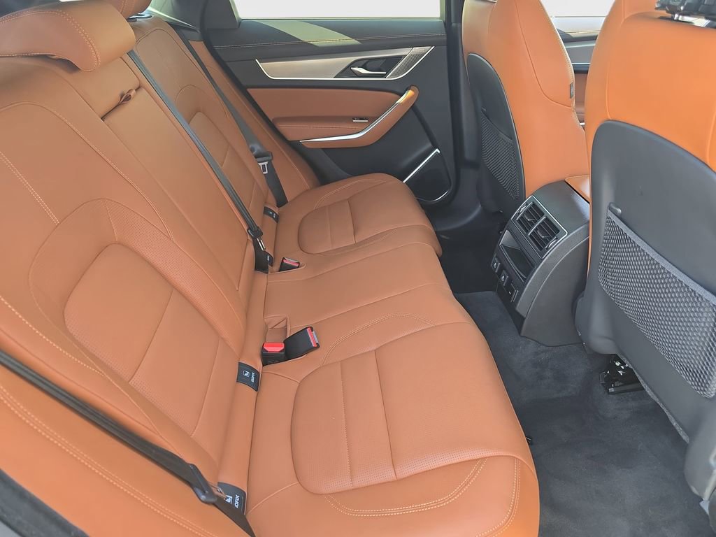 Used 2025 Jaguar F-PACE R-Dynamic S image 11