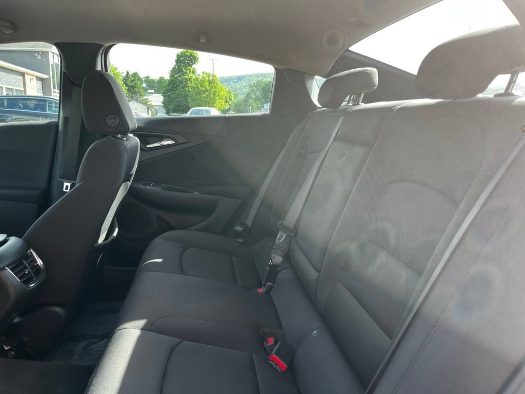 Used 2022 Chevrolet Malibu LT FWD image 24