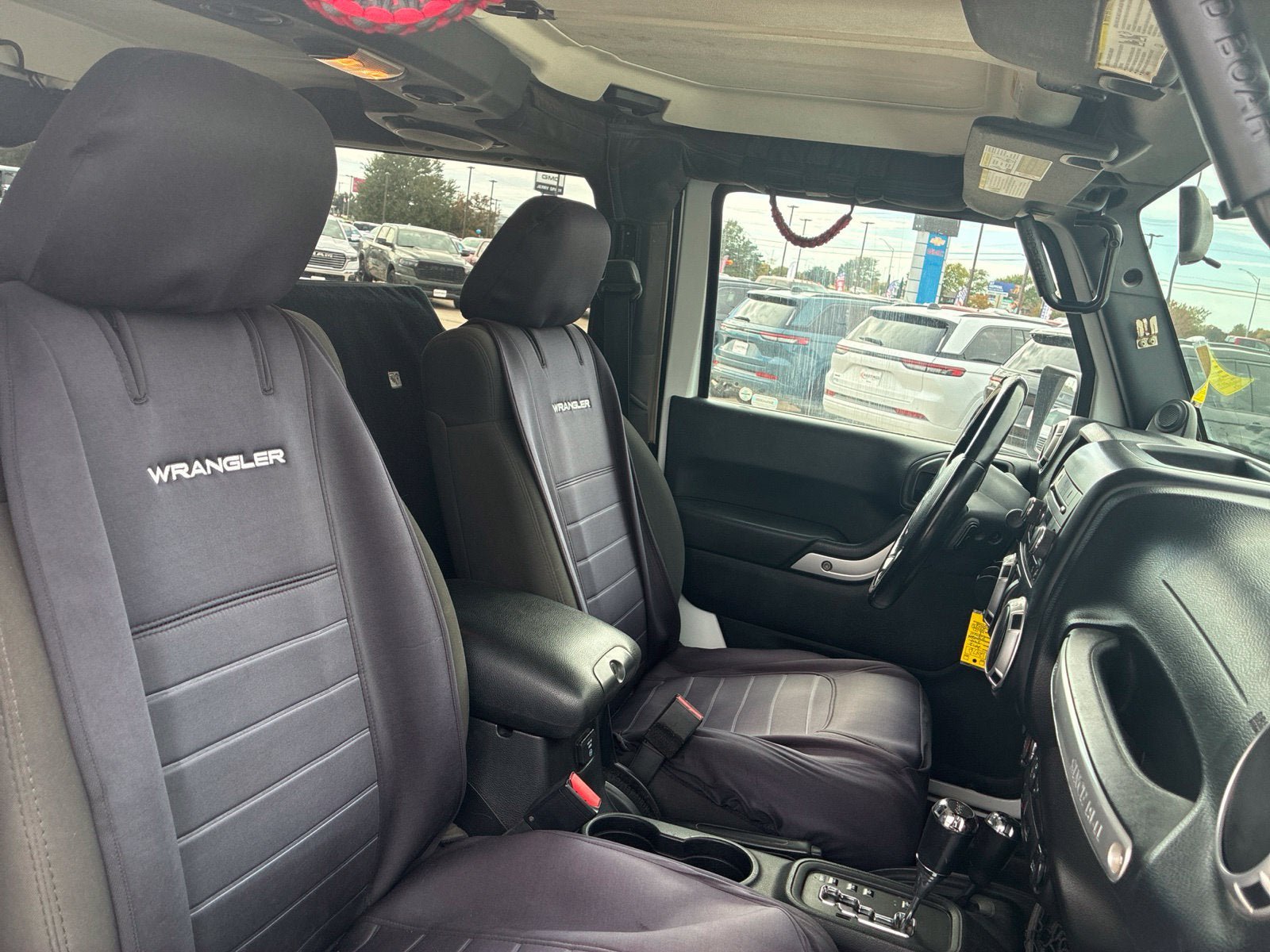 Used 2012 Jeep Wrangler Rubicon w/ Dual Top Group AWD/4WD image 15