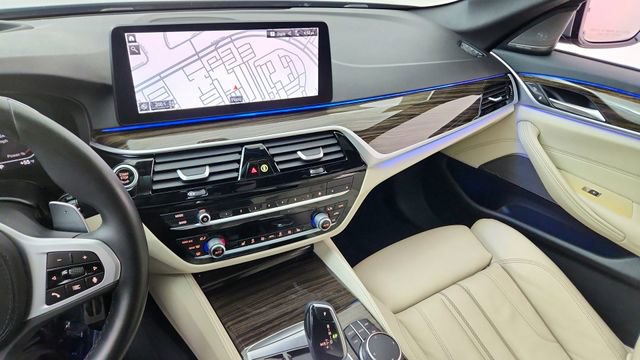 Used 2023 BMW 540i w/ M Sport Package image 42