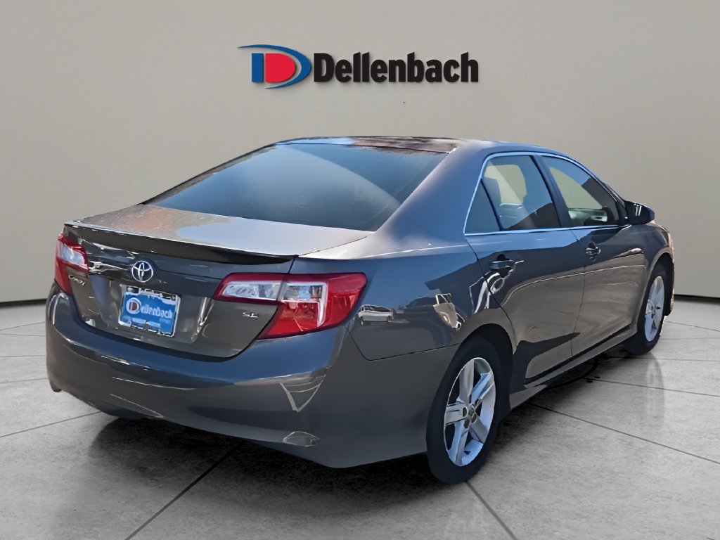 Used 2014 Toyota Camry SE FWD image 6