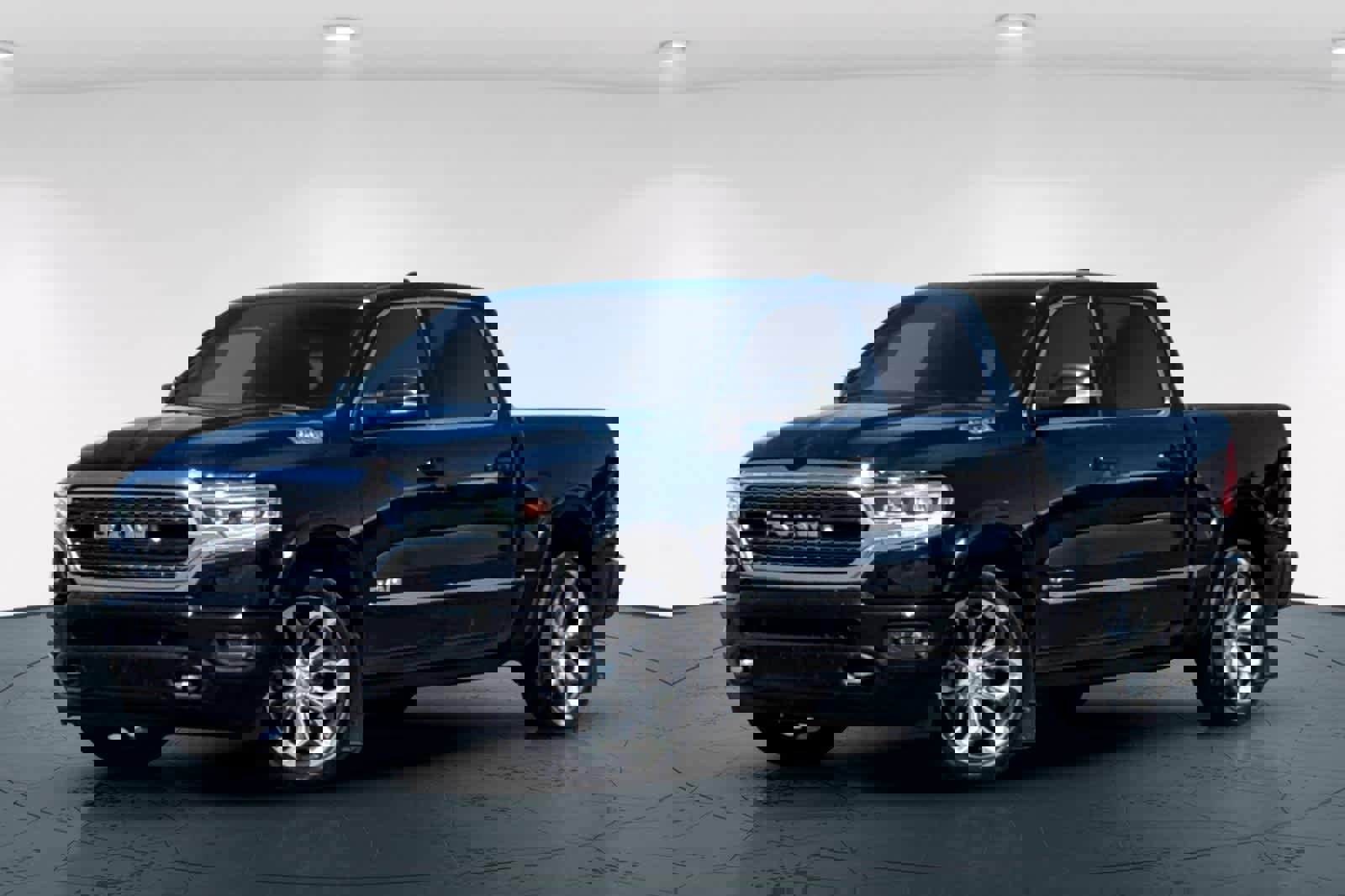 Used 2019 RAM 1500 Limited image 1