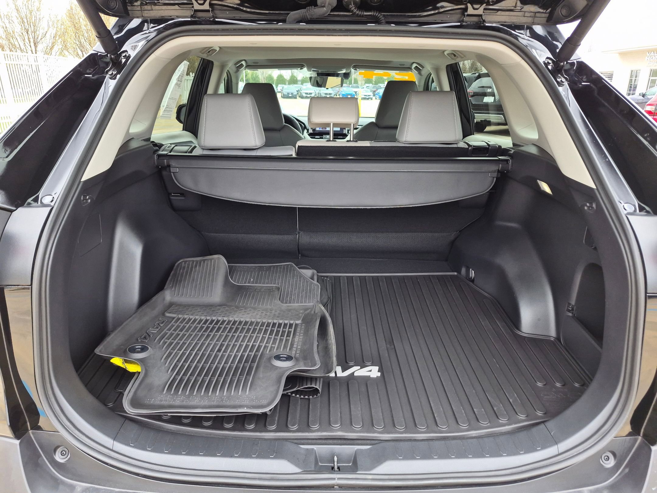 Used 2024 Toyota RAV4 XLE Premium w/ Weather Package image 25