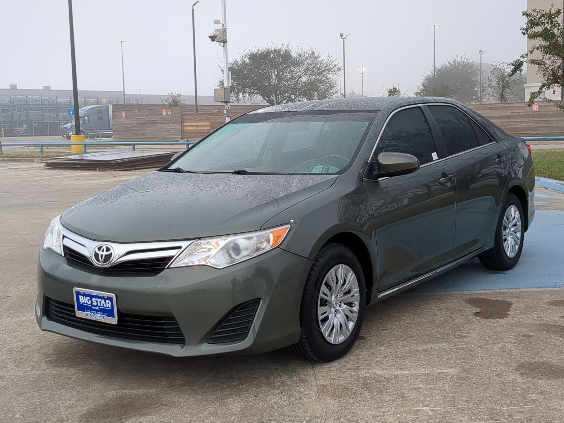 Used 2013 Toyota Camry LE image 8