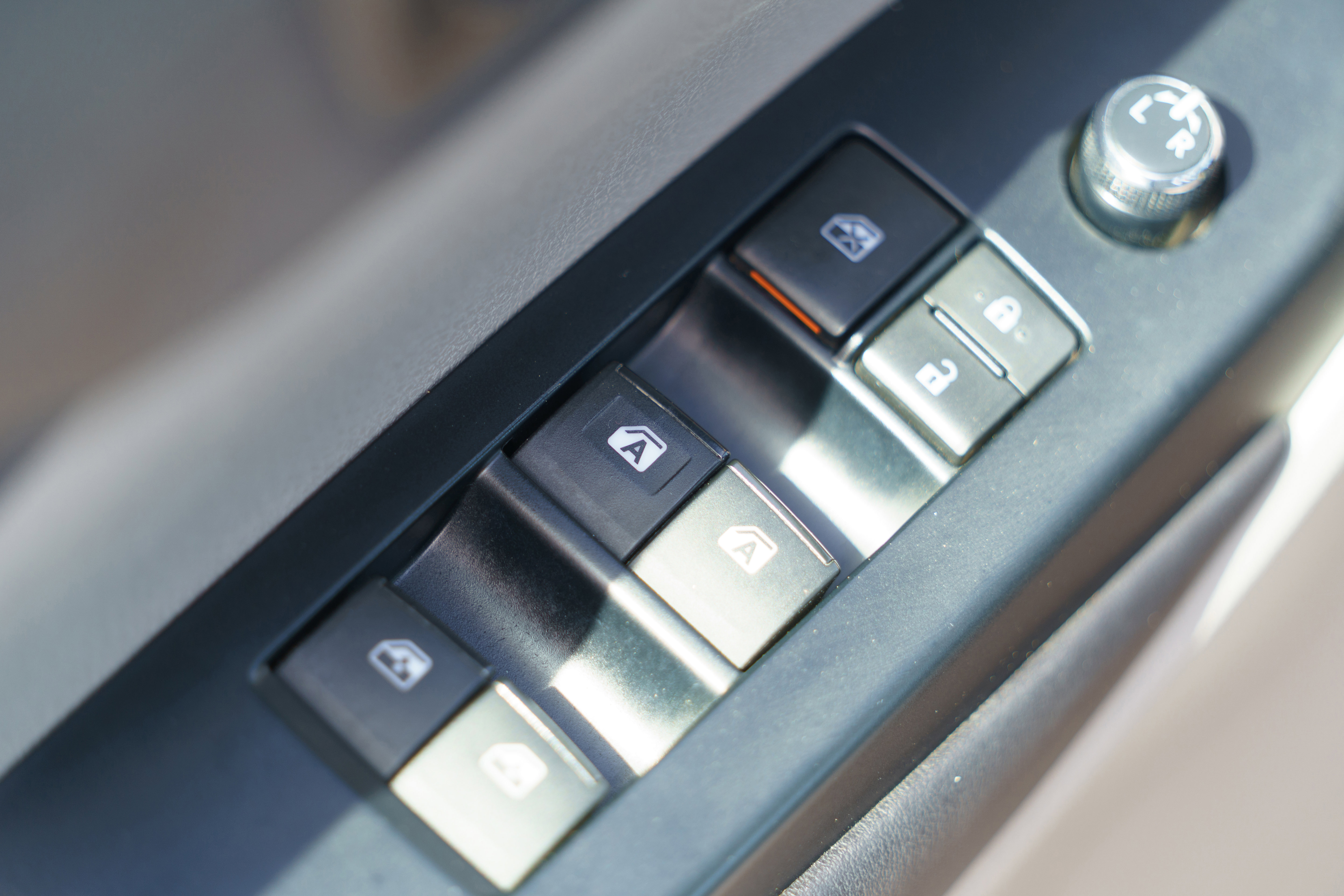 Used 2016 Toyota Highlander XLE image 17