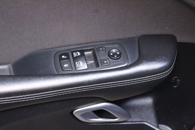 Used 2019 Dodge Challenger R/T w/ Blacktop Package image 15