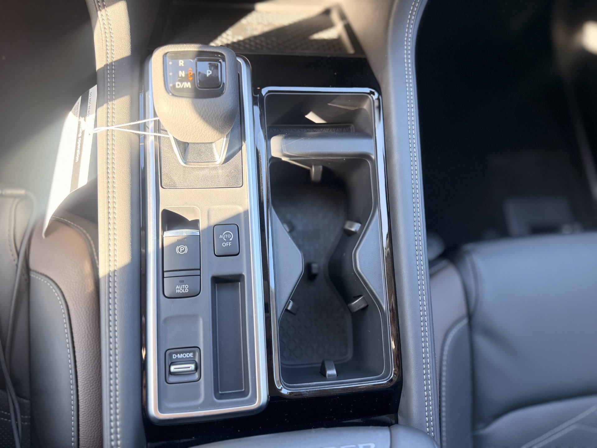 New 2025 Nissan Pathfinder Platinum image 11