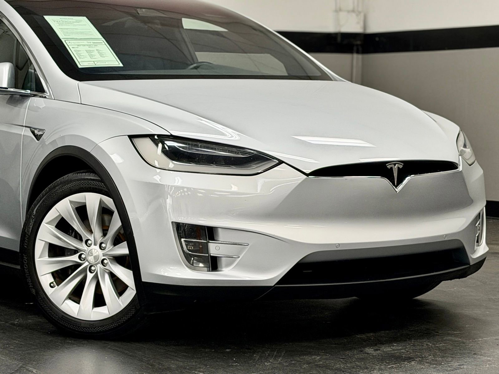 Used 2017 Tesla Model X 100D image 3