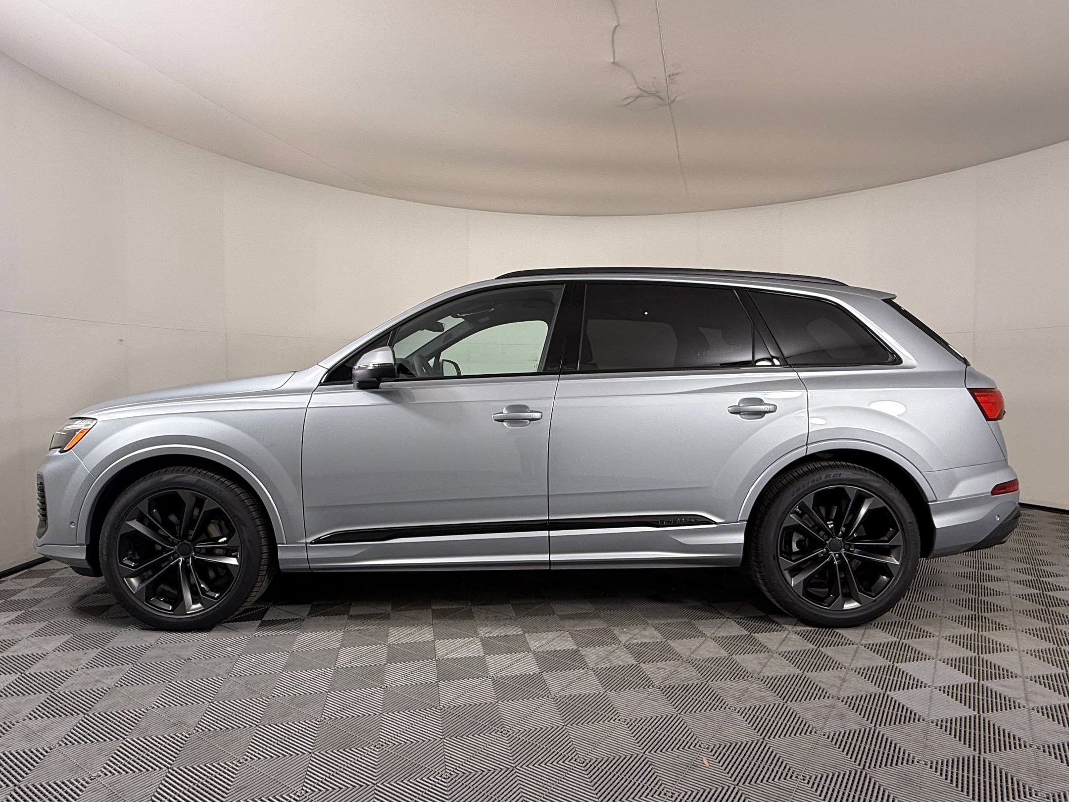 New 2026 Audi Q7 3.0T Premium Plus image 2