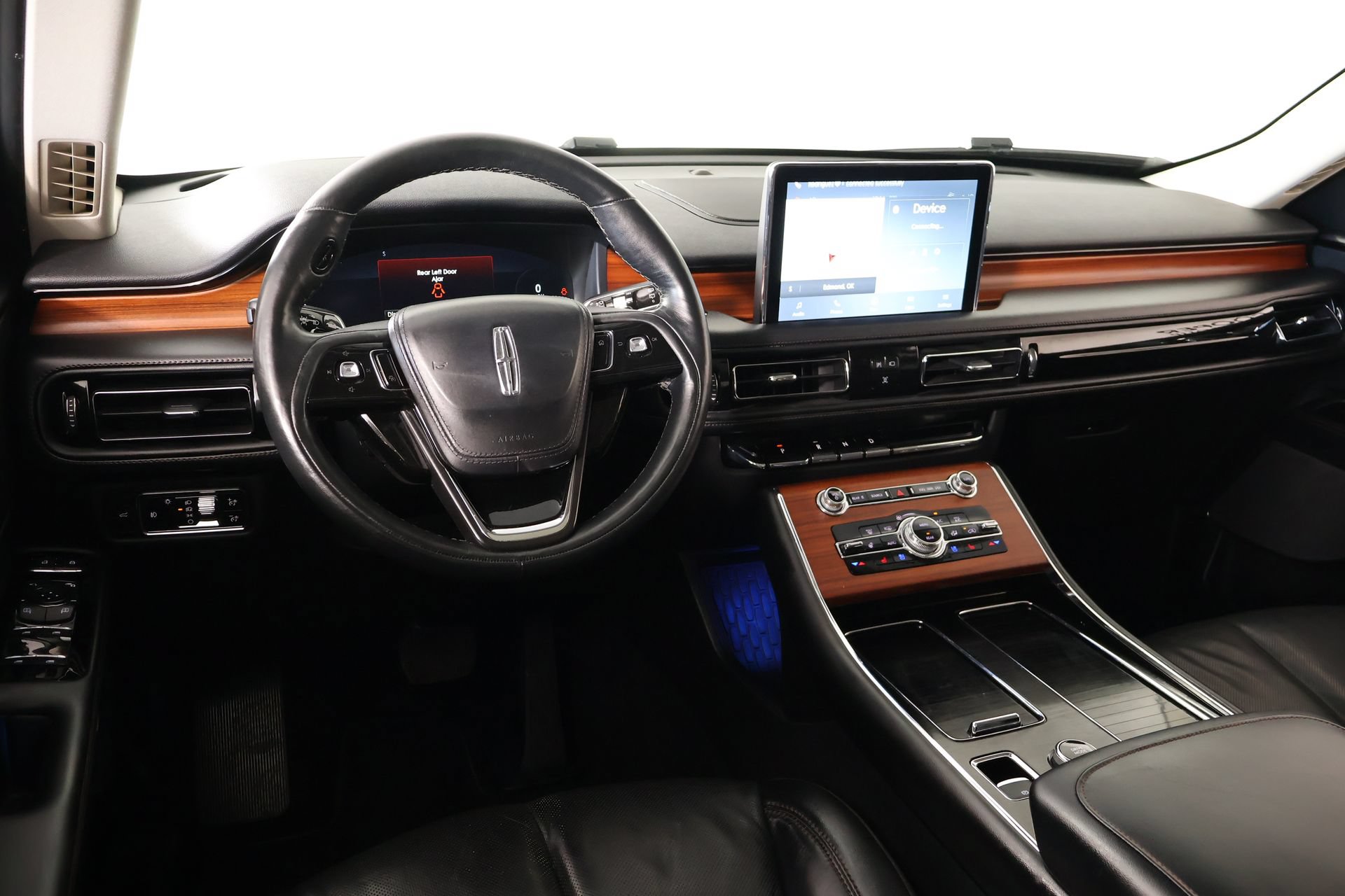 Certified 2023 Lincoln Aviator Reserve w/ Equipment Group 201A AWD/4WD image 2