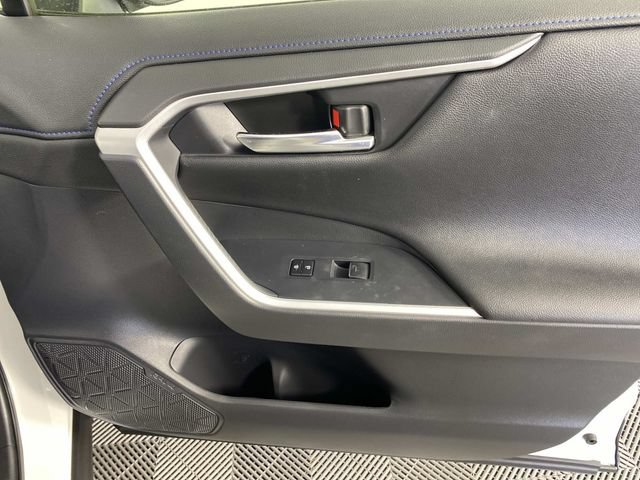 Used 2022 Toyota RAV4 XSE AWD/4WD image 22