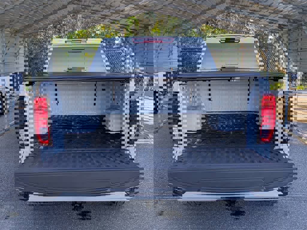 Used 2025 GMC Sierra 1500 Elevation w/ Preferred Package image 12