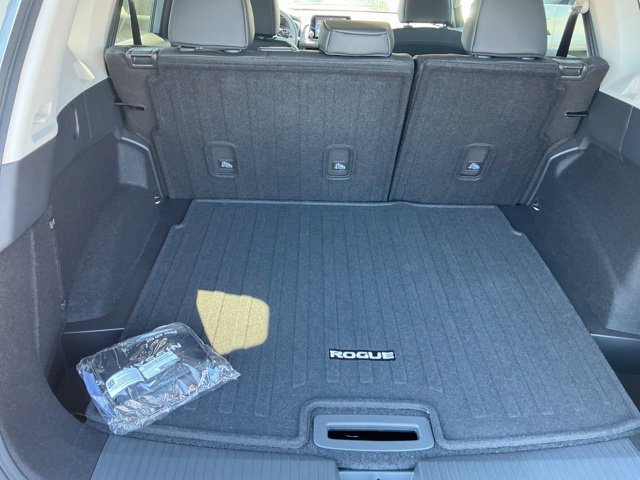 New 2026 Nissan Rogue Dark Armor AWD/4WD image 12
