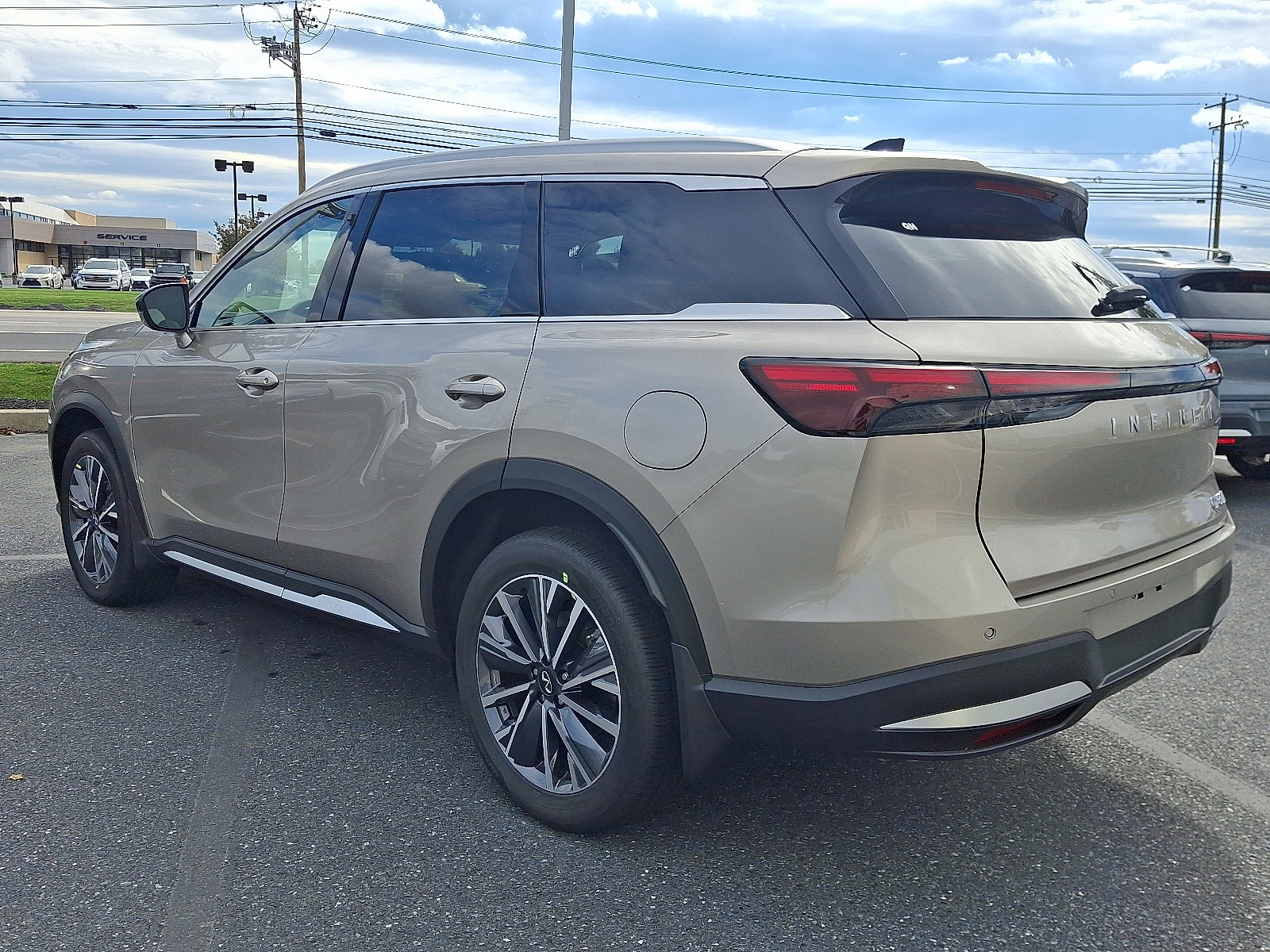 New 2026 INFINITI QX60 Luxe w/ Cargo Package image 3
