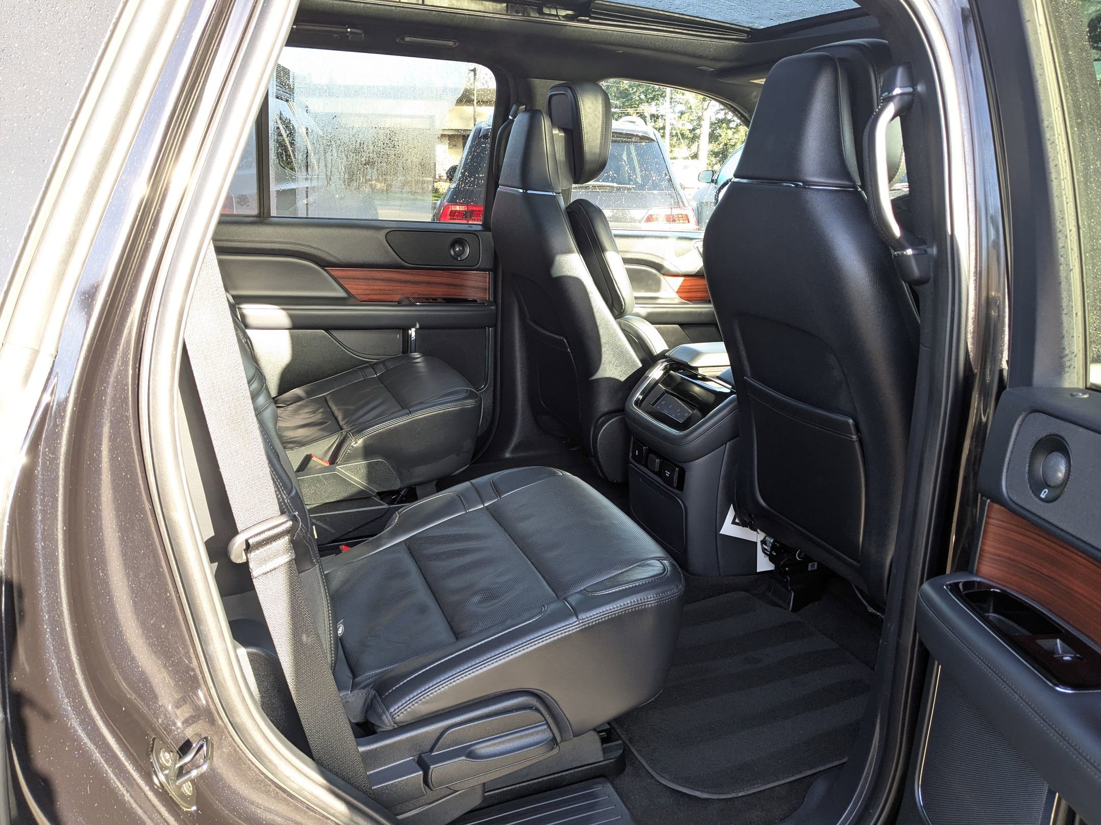 Used 2024 Lincoln Navigator Reserve image 26
