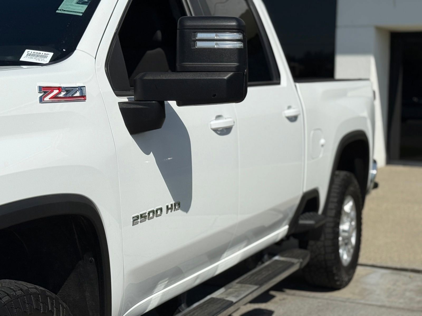 Used 2024 Chevrolet Silverado 2500 LT AWD/4WD image 3