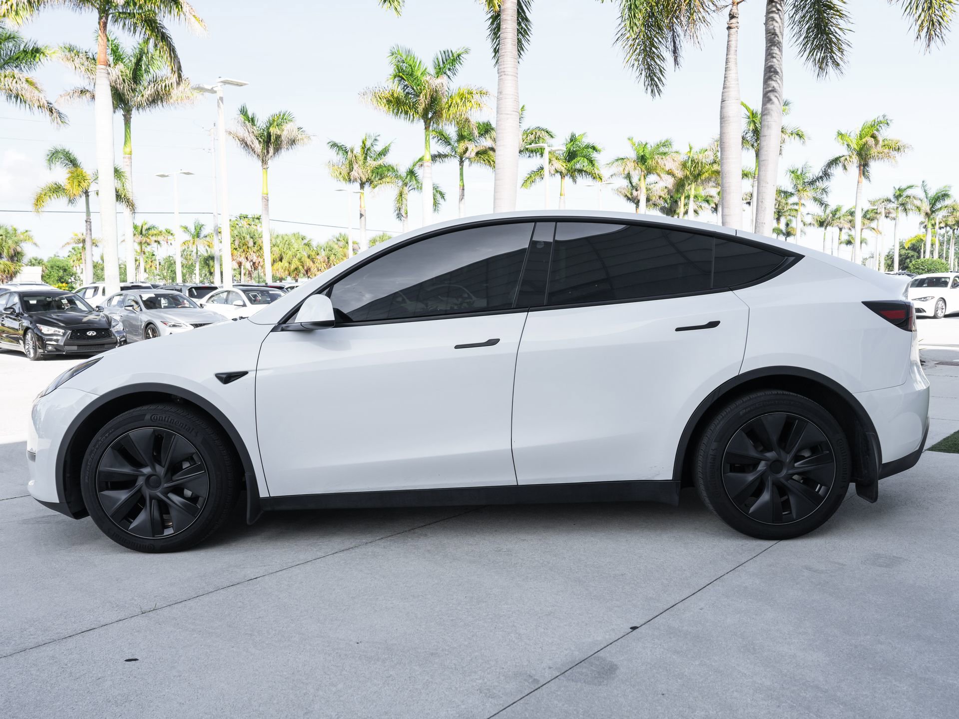 Used 2024 Tesla Model Y Long Range RWD image 6