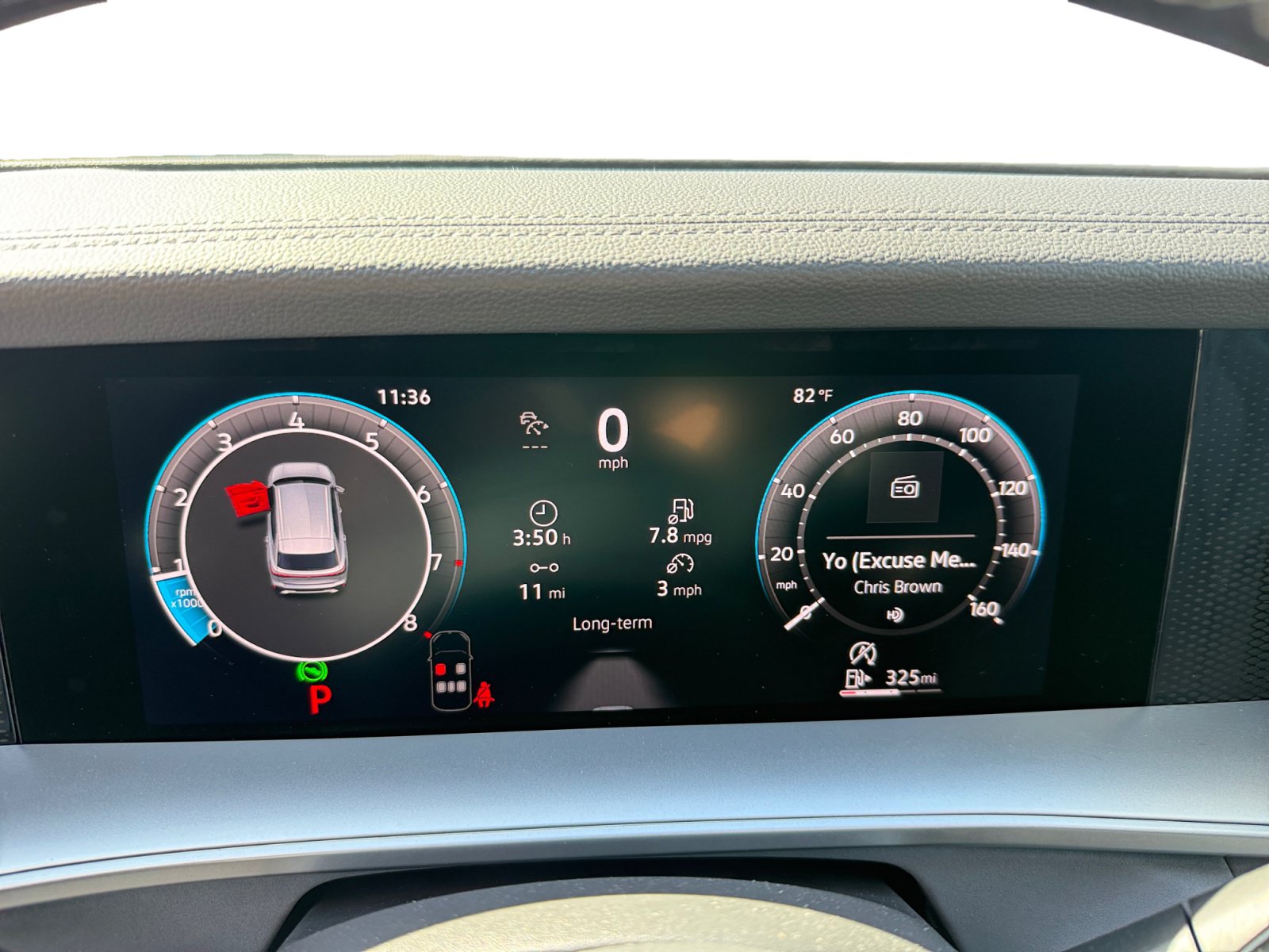 New 2026 Volkswagen Tiguan SE FWD image 11