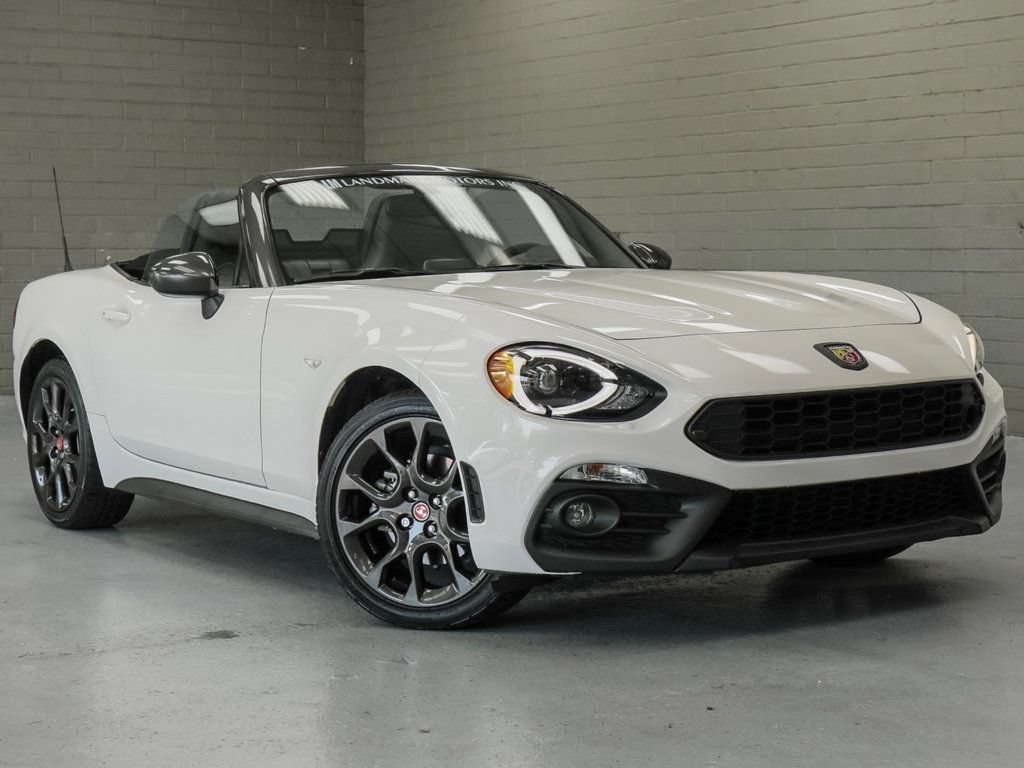 Used 2019 FIAT 124 Spider Abarth w/ Convenience Group RWD image 1