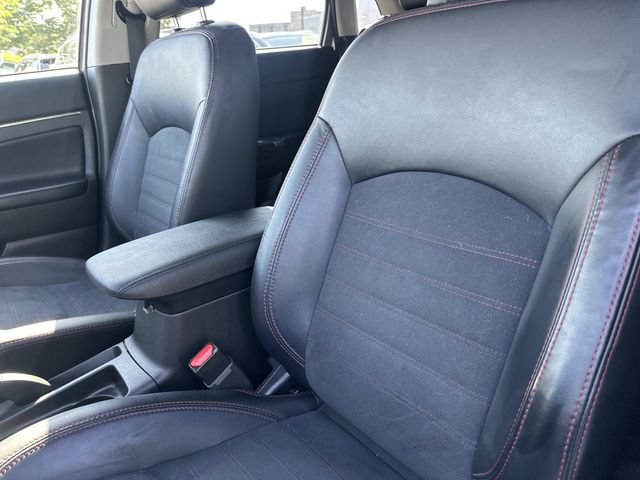 Used 2024 Mitsubishi Outlander Sport AWD image 21