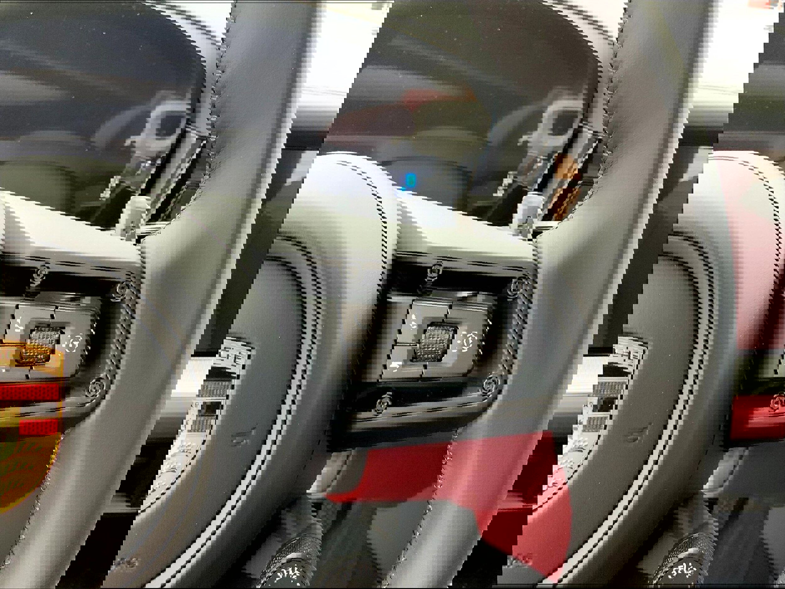 New 2025 Porsche Cayenne image 12