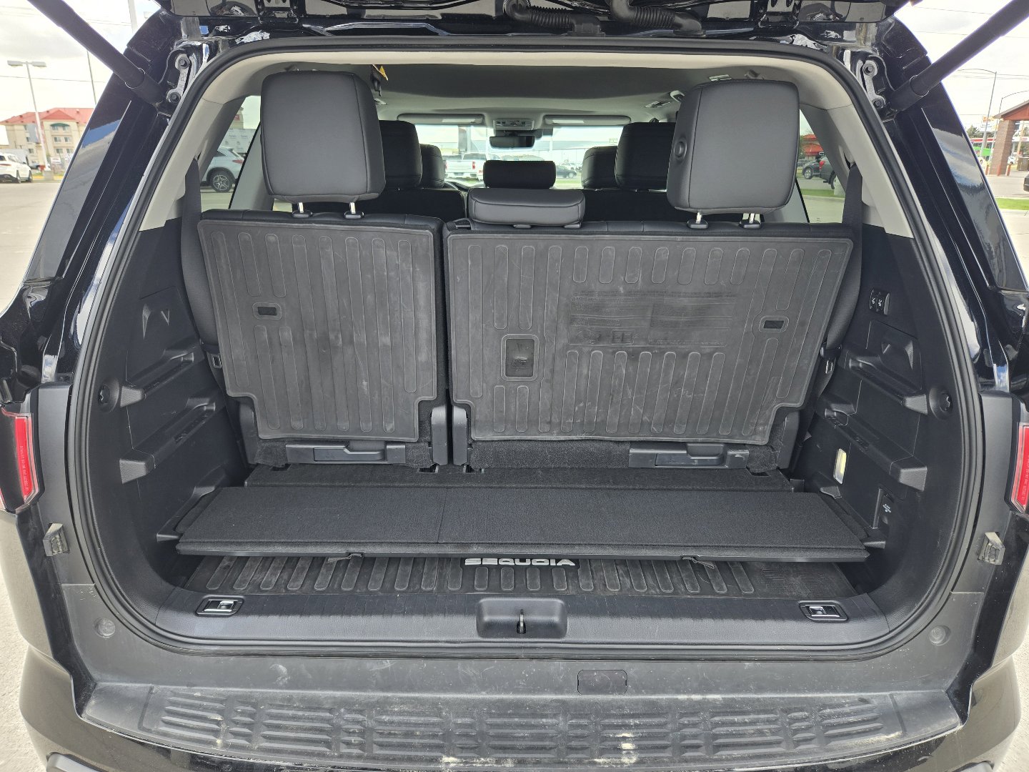 Used 2024 Toyota Sequoia SR5 w/ SR5 Premium Package AWD/4WD image 11