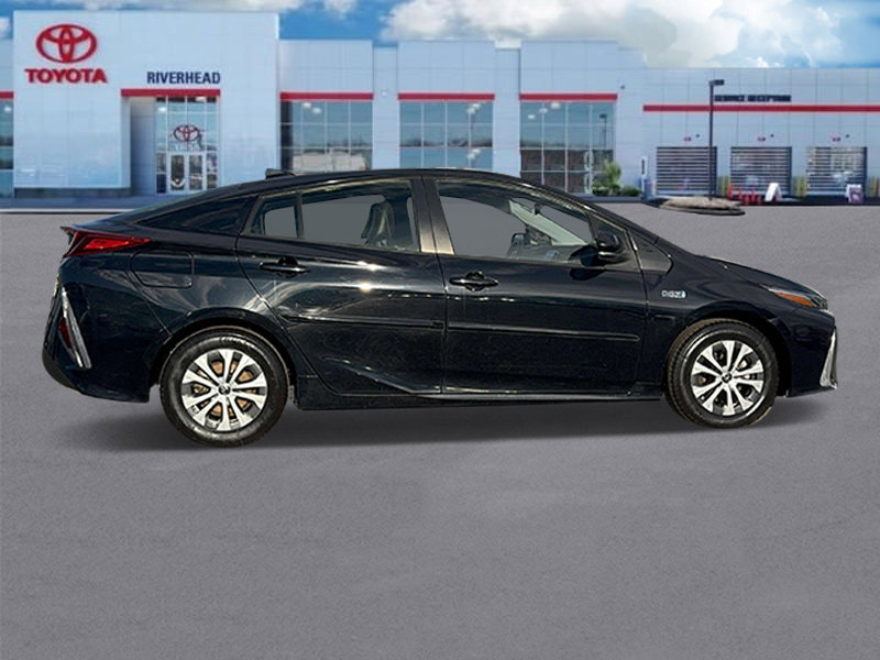 Certified 2021 Toyota Prius Prime XLE image 3