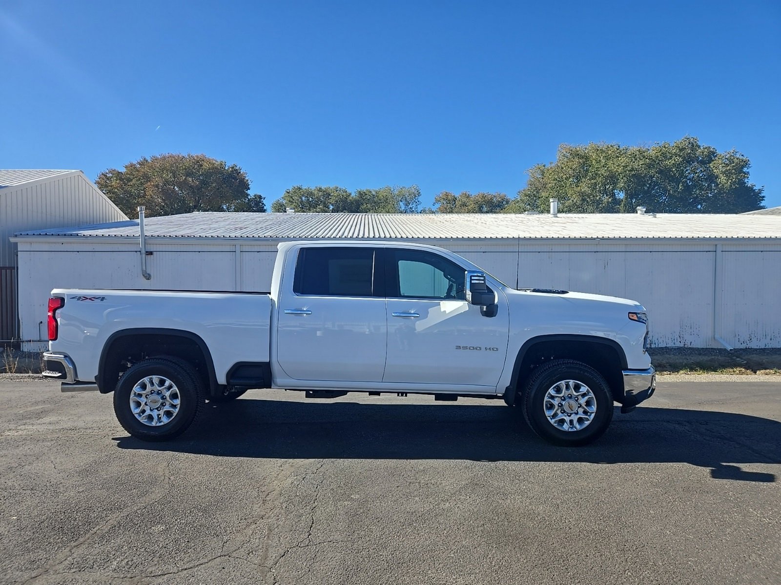 New 2026 Chevrolet Silverado 3500 LTZ w/ LTZ Premium Package image 2