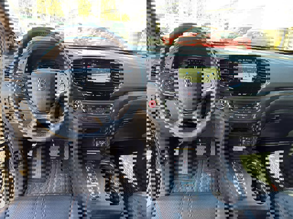 Used 2023 Honda Passport TrailSport image 23