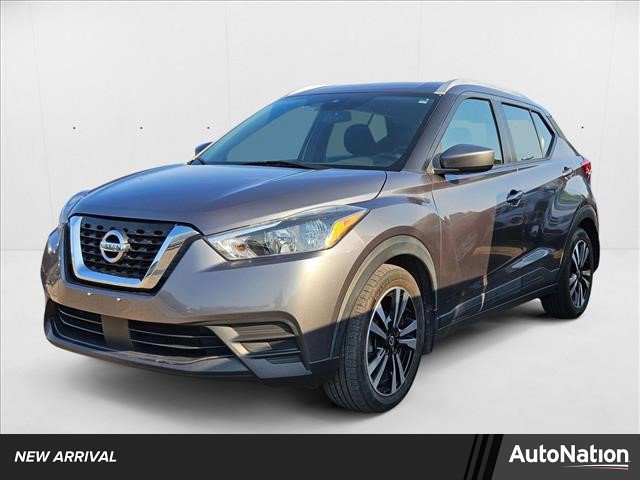 Used 2020 Nissan Kicks SV image 1