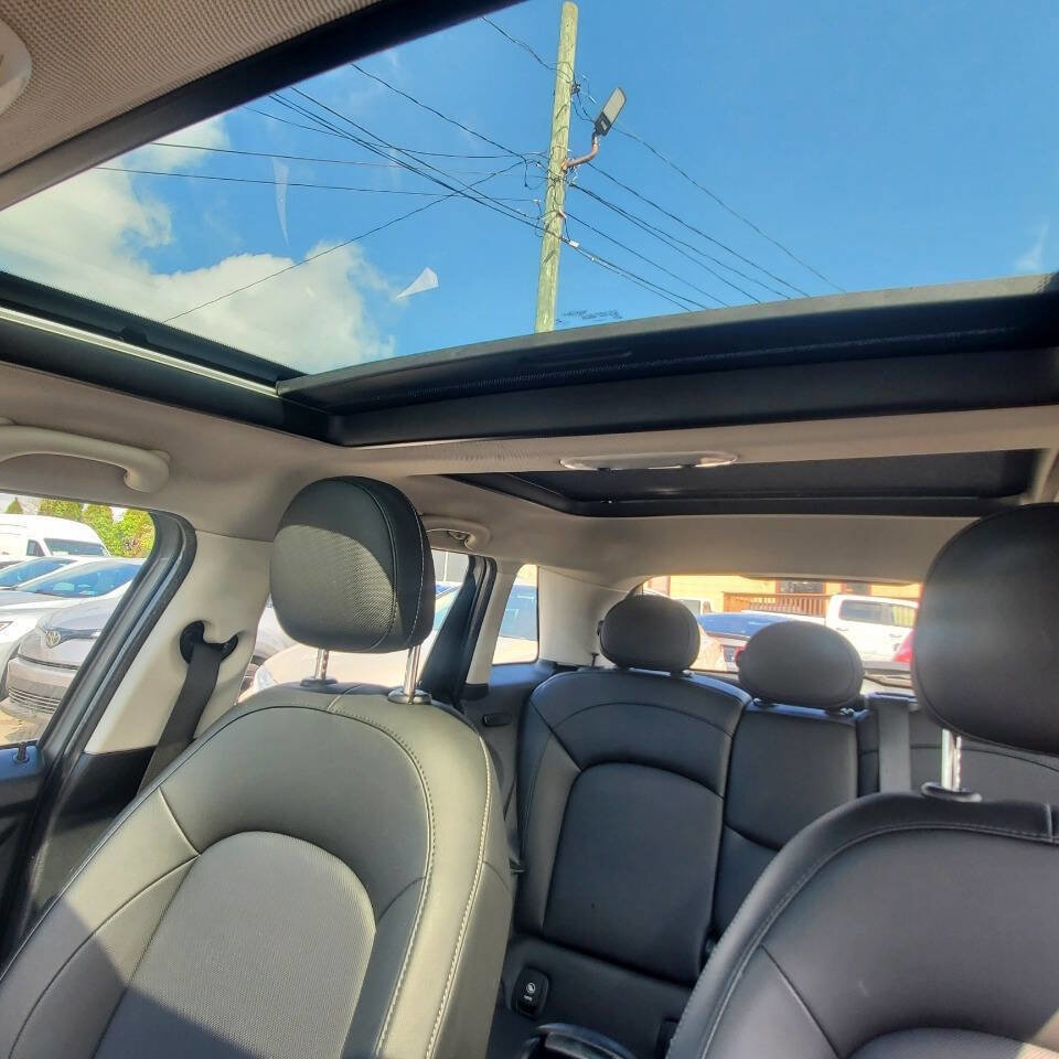 Used 2019 MINI Cooper 4-Door Hardtop image 24