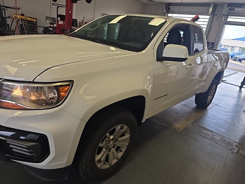 Used 2021 Chevrolet Colorado LT w/ Fleet Safety Package RWD image 2