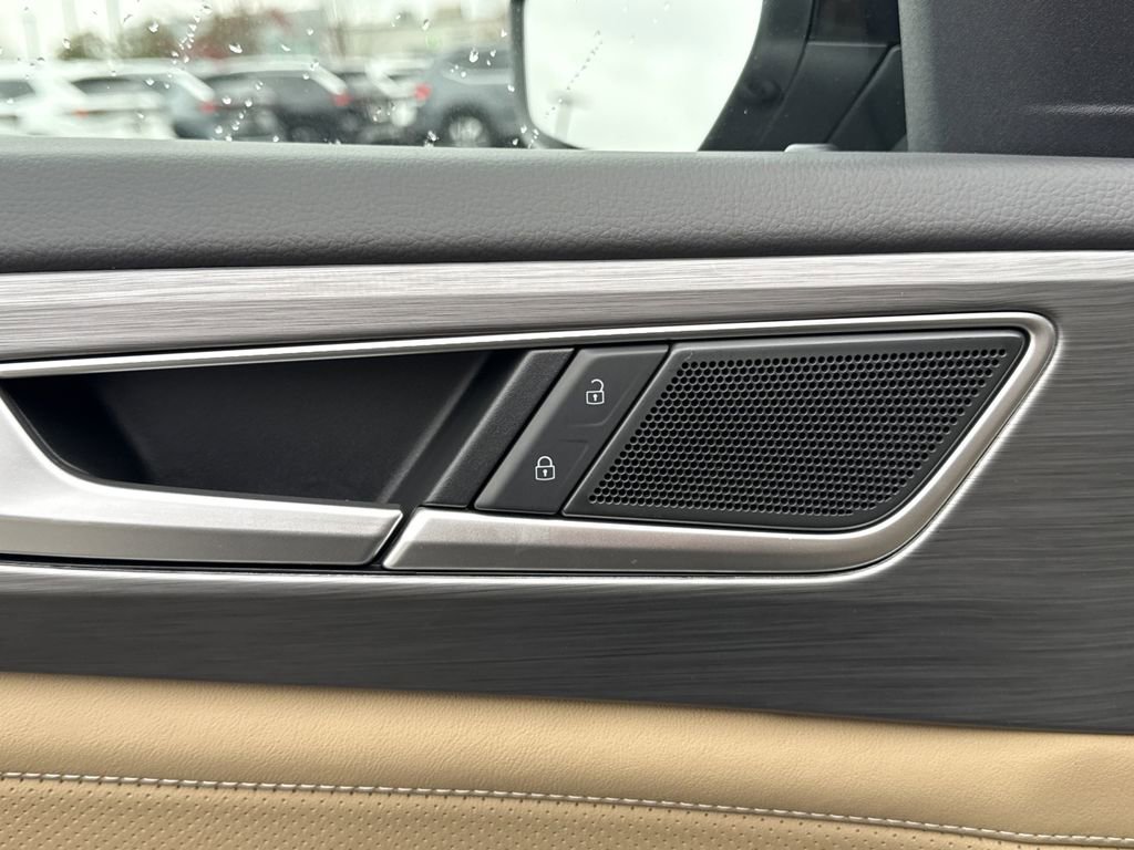 New 2026 Volkswagen Atlas Cross Sport SE image 25