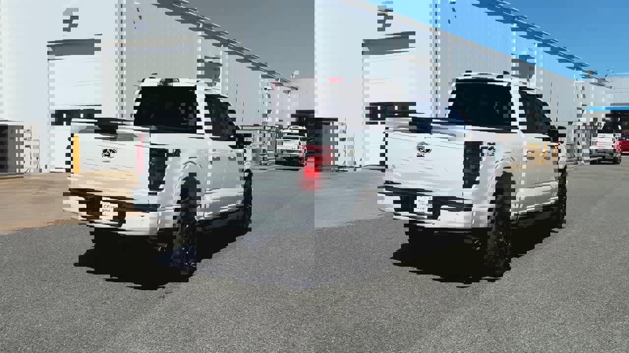 Used 2024 Ford F150 XLT w/ FX4 Off-Road Package image 8